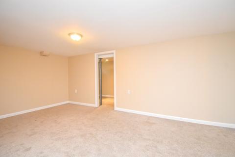 45 Redfern Dr, Springfield, MA 01109 photo 20