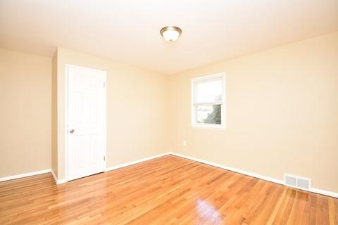 45 Redfern Dr, Springfield, MA 01109 photo 10