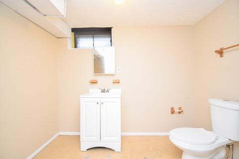 45 Redfern Dr, Springfield, MA 01109 photo 18