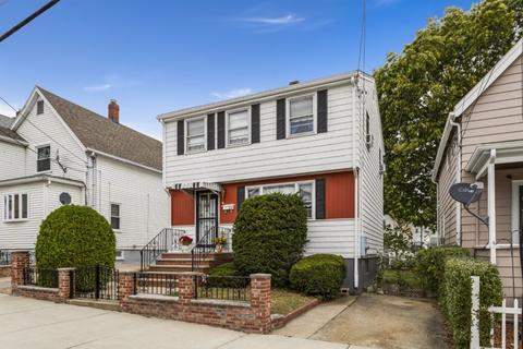 23 Arlington St, Everett, MA 02149 photo 1