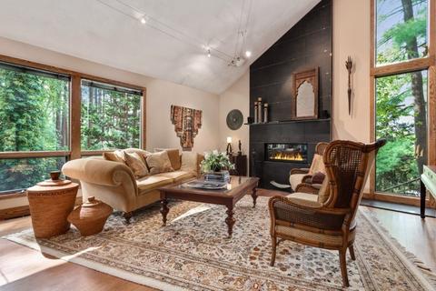 33 Pasture Rd, Reading, MA 01867 photo 3