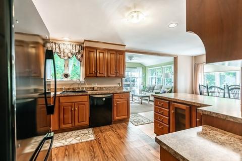60 Dascomb Rd, Andover, MA 01810 photo 4