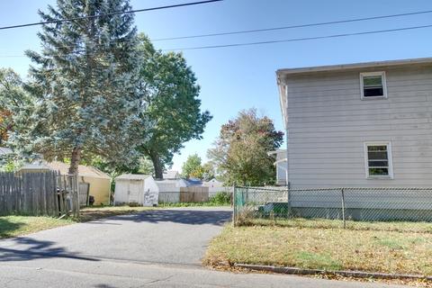 161 Oklahoma St, Springfield, MA 01104 photo 5