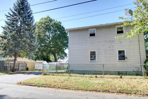 161 Oklahoma St, Springfield, MA 01104 photo 4