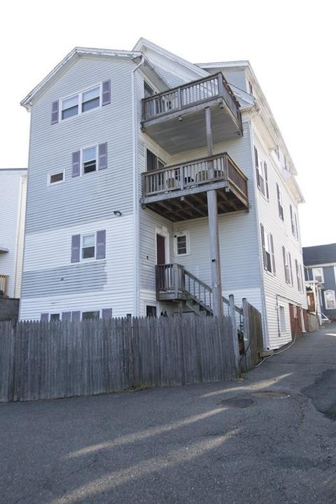 12 Liberty St #2, Gloucester, MA 01930 photo 2