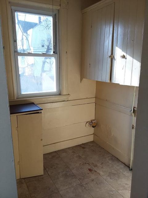 8 Wolcott St, Springfield, MA 01104 photo 7