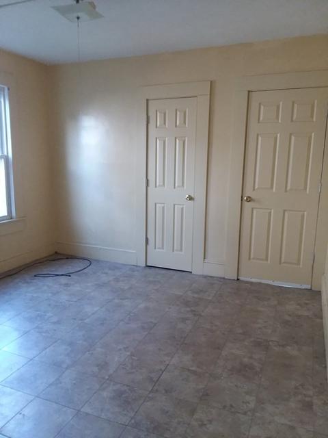 8 Wolcott St, Springfield, MA 01104 photo 5
