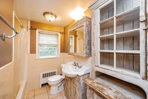 110 Talbot Rd, Springfield, MA 01119 photo 8