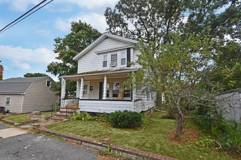 6 Lilac Ln, Dedham, MA 02026 photo 2