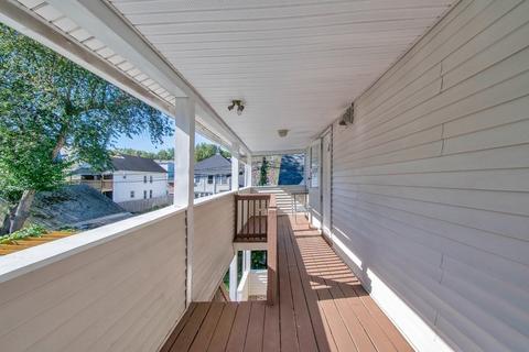 13 Baptist Ave, Chicopee, MA 01013 photo 7