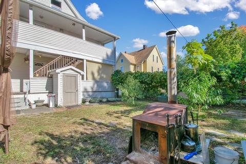 13 Baptist Ave, Chicopee, MA 01013 photo 4