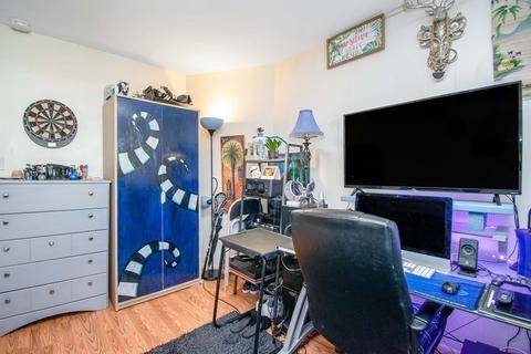 13 Baptist Ave, Chicopee, MA 01013 photo 18