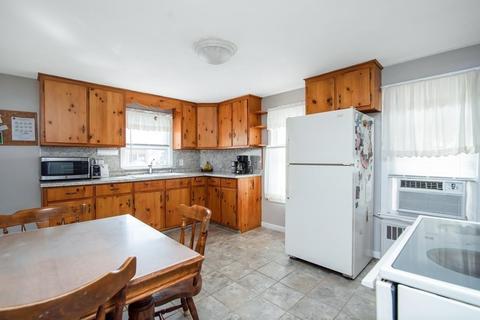 15 Muzzy St, Chicopee, MA 01020 photo 35