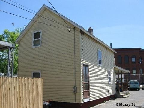 15 Muzzy St, Chicopee, MA 01020 photo 4