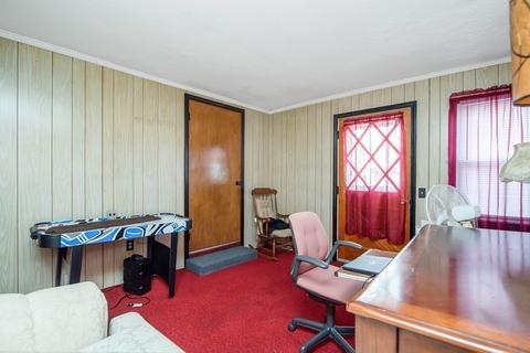 15 Muzzy St, Chicopee, MA 01020 photo 30