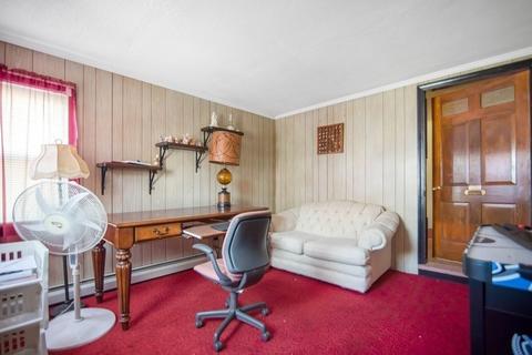15 Muzzy St, Chicopee, MA 01020 photo 29
