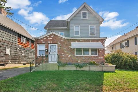 15 Muzzy St, Chicopee, MA 01020 photo 1