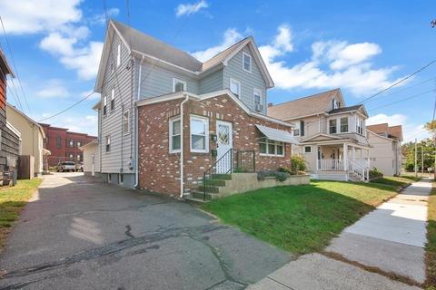 15 Muzzy St, Chicopee, MA 01020 photo 2