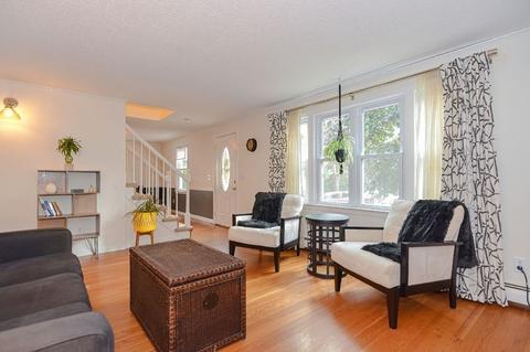 2 Picadilly St, Upton, MA 01568 photo 9