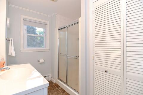 2 Picadilly St, Upton, MA 01568 photo 23