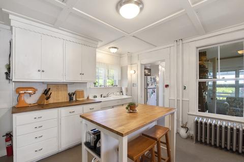 9 Marshfield St, Gloucester, MA 01930 photo 11