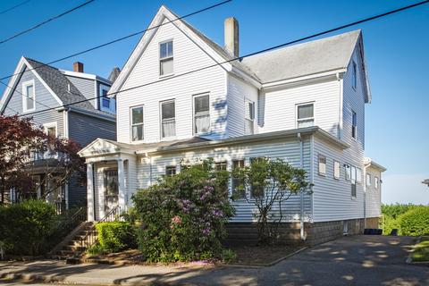 9 Marshfield St, Gloucester, MA 01930 photo 1