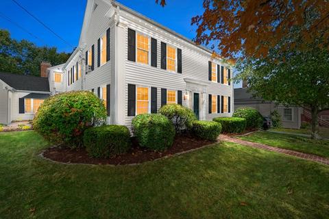 5 Maple St, Mendon, MA 01756 photo 1