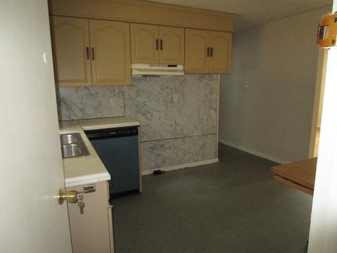 510 Goodwin St, Springfield, MA 01151 photo 6