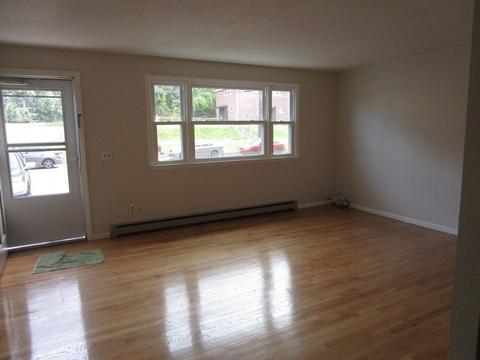 510 Goodwin St, Springfield, MA 01151 photo 3