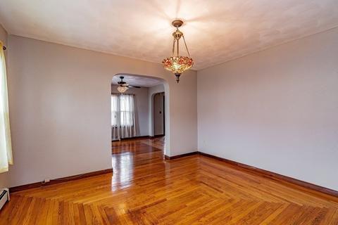 92 Meadow St, Chicopee, MA 01013 photo 11