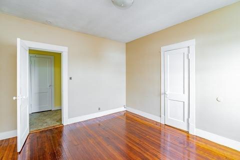 92 Meadow St, Chicopee, MA 01013 photo 36