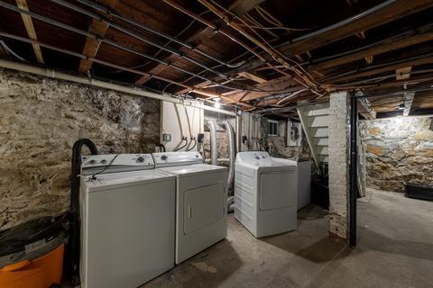 15 Almy St, Fall River, MA 02720 photo 24