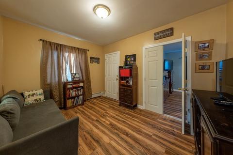 15 Almy St, Fall River, MA 02720 photo 6