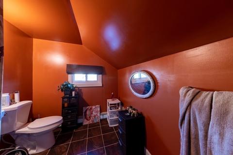 15 Almy St, Fall River, MA 02720 photo 21