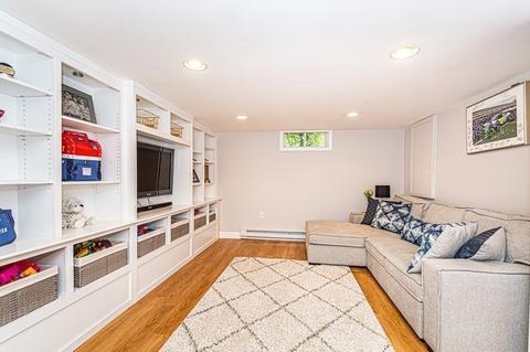 14 Warren Ave, Reading, MA 01867 photo 23