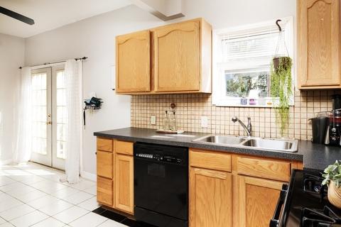 105 Almy St, Fall River, MA 02720 photo 16