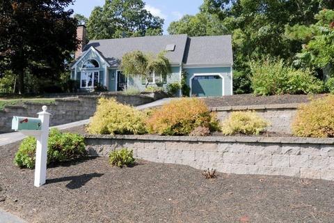 9 Pequot Ct, Mashpee, MA 02649 photo 17