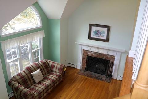 9 Pequot Ct, Mashpee, MA 02649 photo 7