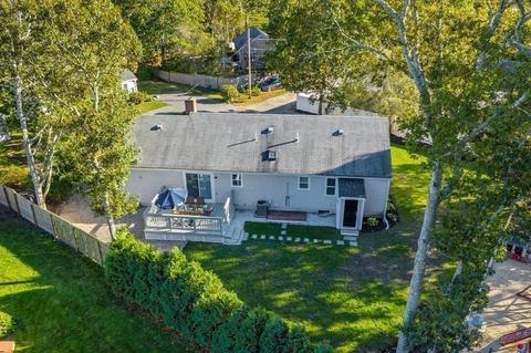 30 Wellesley Cir, Barnstable, MA 02601 photo 5