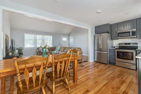 30 Wellesley Cir, Barnstable, MA 02601 photo 13