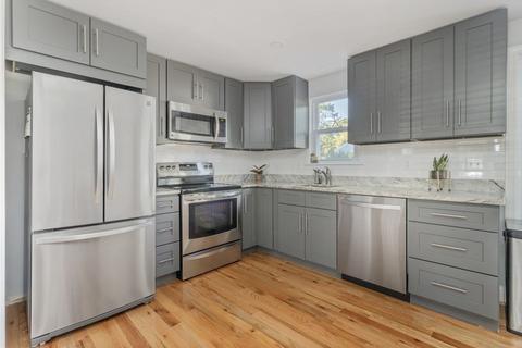 30 Wellesley Cir, Barnstable, MA 02601 photo 11