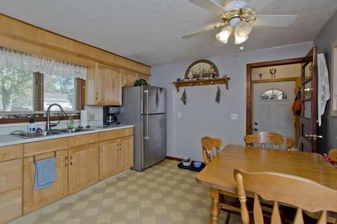 110 Silvin Rd, Chicopee, MA 01013 photo 9
