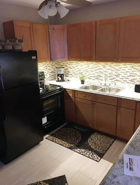 472 Pleasant St, Franklin, MA 02038 photo 4