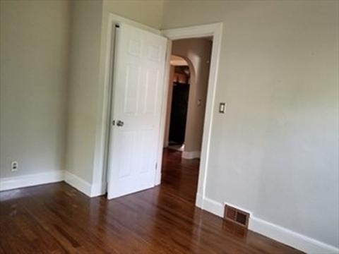 472 Pleasant St, Franklin, MA 02038 photo 10