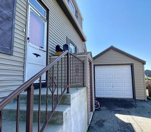 67 Langley St, Fall River, MA 02720 photo 3