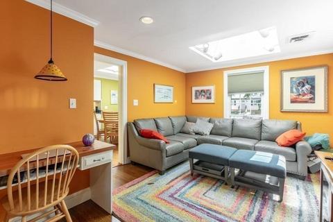 38 Baker Cir, Brookline, MA 02467 photo 9