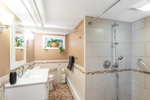 38 Baker Cir, Brookline, MA 02467 photo 21