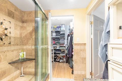 38 Baker Cir, Brookline, MA 02467 photo 15