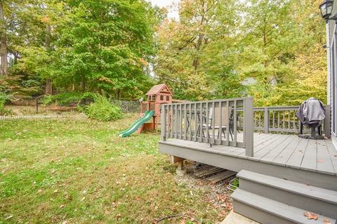 26 Mohawk Cir, Georgetown, MA 01833 photo 32