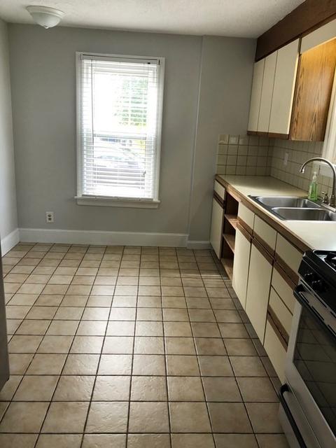 410 Plumtree Rd, Springfield, MA 01118 photo 8
